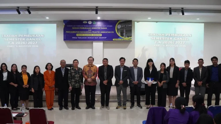 Pimpinan dan sivitas akademika STT STAR pada pembukaan semester ganjil 2026/2027