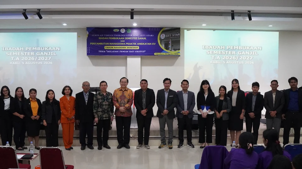 Pimpinan dan sivitas akademika STT STAR pada pembukaan semester ganjil 2026/2027
