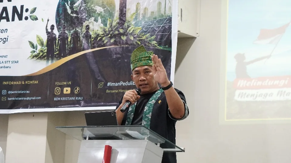 Narasumber berbicara tentang krisis ekologi